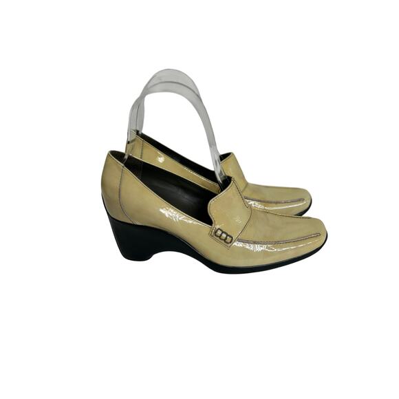 Vintage, Rare Kenneth Cole Butter Yellow Patent Leather Wedge Slip-Ons - Picture 6 of 10